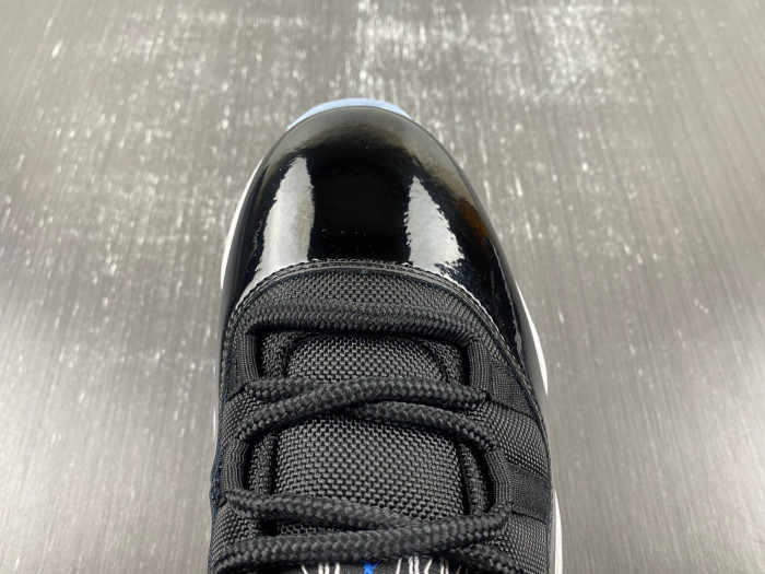 JORDAN 11 RETRO LOW Space Jam FV5104-004